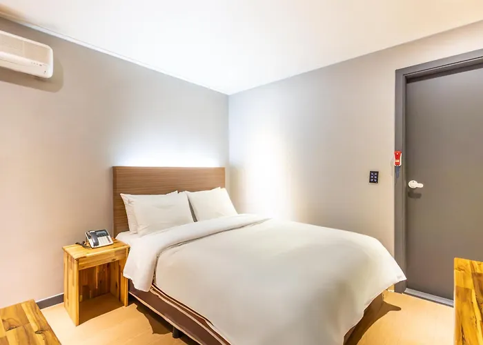 Motel Illuwa M *