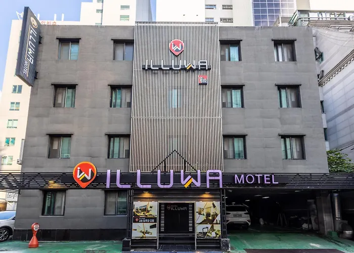 Illuwa M